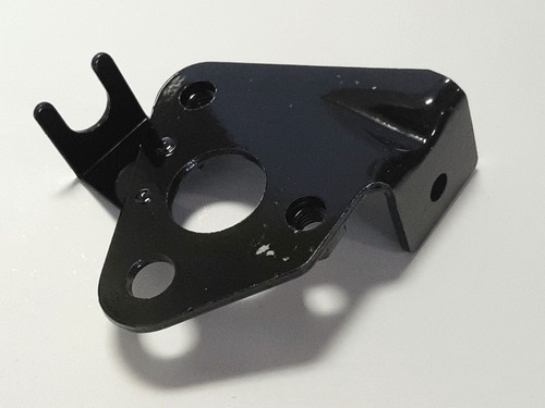 Kawasaki KZ900 - NOS RH Rear Engine Plate - 32030-056 - Picture 2 of 6
