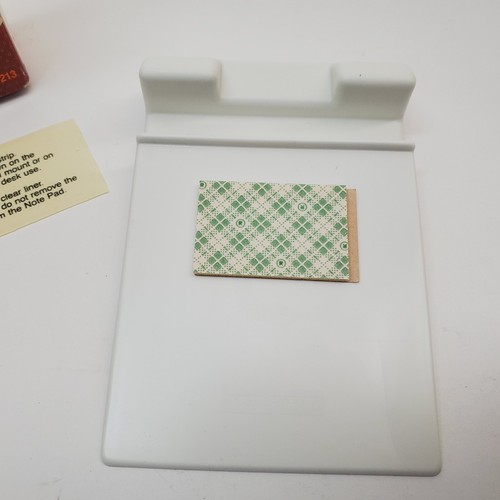 NEW Vintage Post-it Note Pads with Dispenser 1980s "Save 25¢!" - Picture 2 of 9