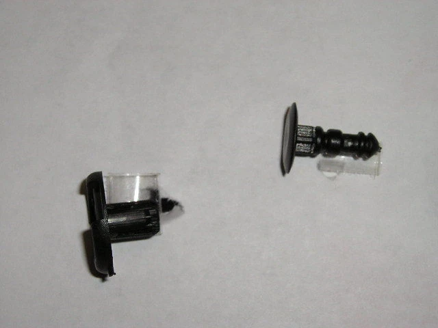 Pieza: 90467-07164 - Clips de guardabarros individuales Toyota/Scion 40 (envío gratuito) Foto 4 de 4