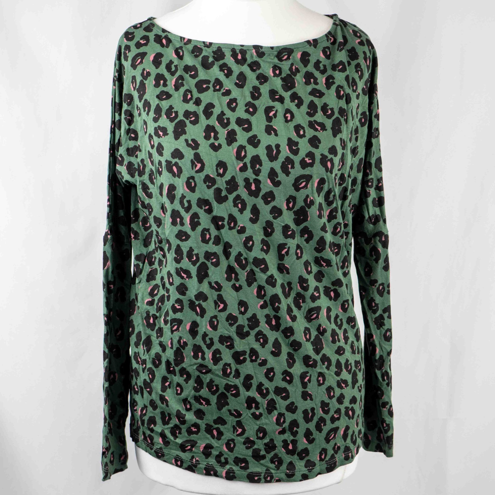 Next Green Leopard Print Long Sleeve 6 Top Pre-Owned