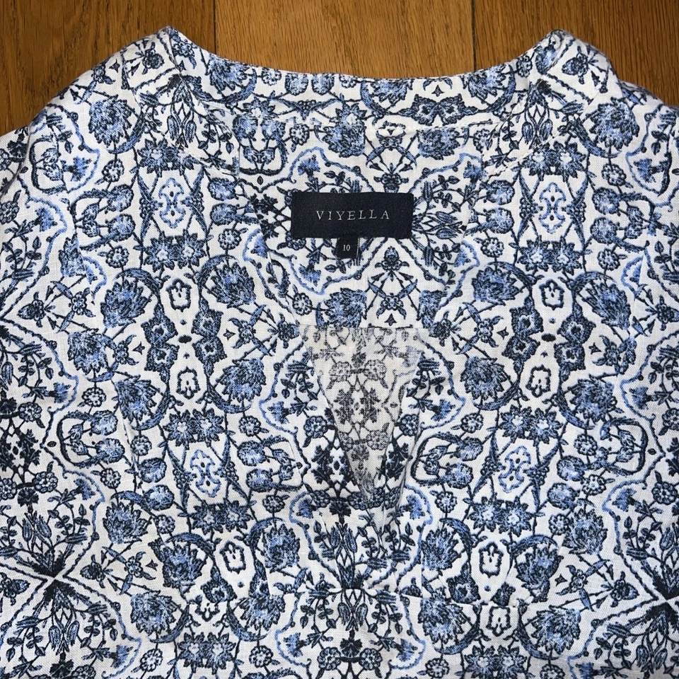 Women’s Viyella blue white 100% Linen Shirt Blouse Size 10 - Image 2 of 4
