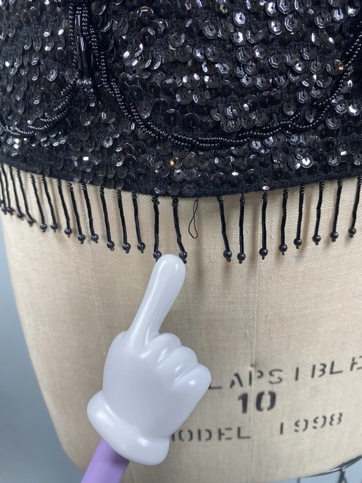 Top Vintage Cuentas TALLA MEDIANA Negro Lentejuelas Lana HONG KONG 60s 70s Tejido Foto 2 de 4