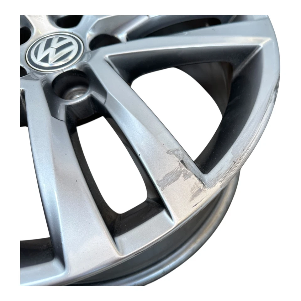 Jante En Aluminium Salvador 7x16 ET46 VW Polo 6R 6C0601025J - Photo 2/4