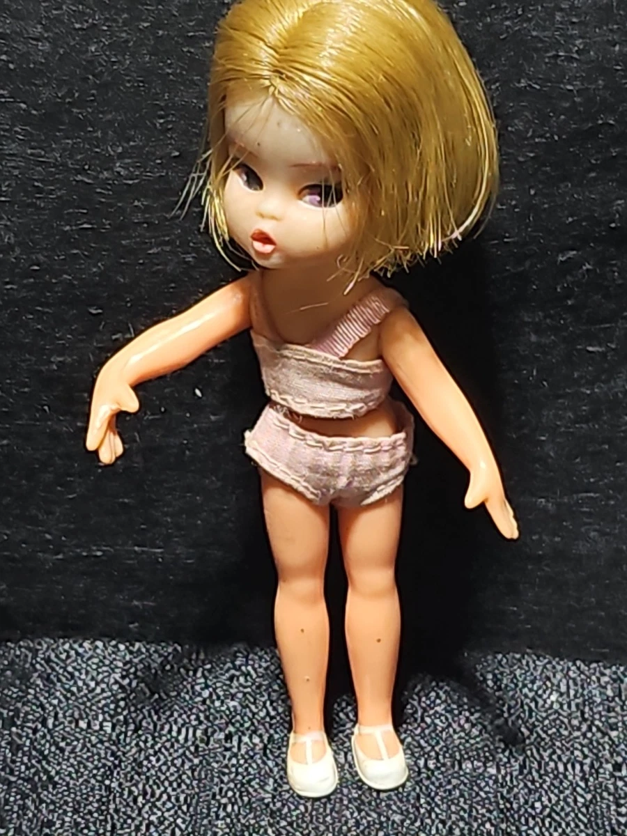 RARE Dolly Darlings Hasbro 1967 - GO TEAM GO - MINT IN BOX