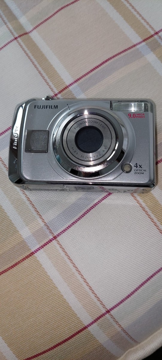 Fujifilm FinePix A Series A900 9.0MP Digital Camera - Silver Fujifilm FinePix A Series A900 9.0MP Digital Camera - Silver