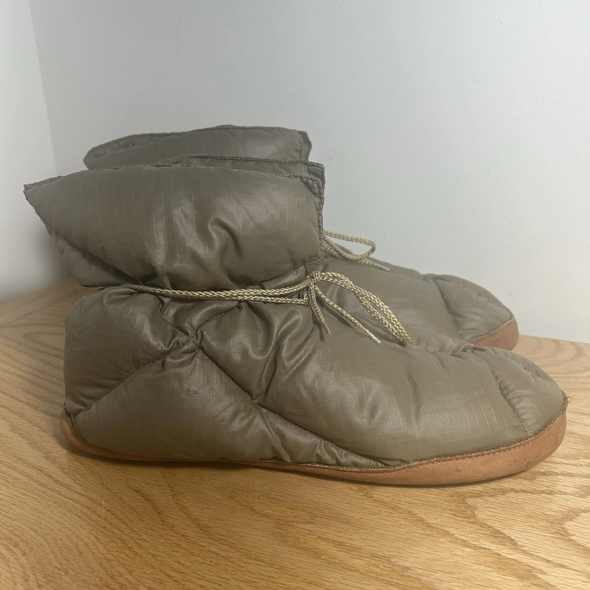 Vintage Eddie Bauer Goose Down Quilted Puffy Slippers with Leather Sole Eddie Bauer Down Slippers for Women for sale | eBay main image 2