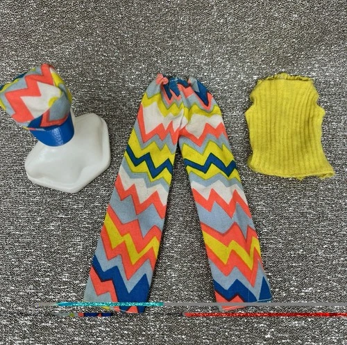 Vintage Barbie Francie Doll Hat Pants Top #3445 Zig Zag Zoom Nice!