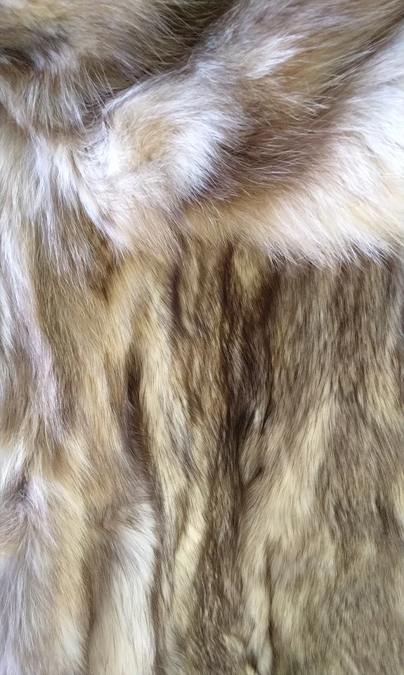 Vintage Blue Fox Fur Coat - Immaculate condition - Image 3 of 4