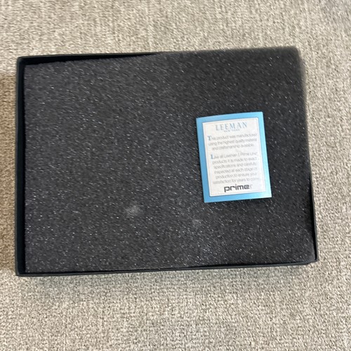 Pandora Unforgettable Moments Passport Holder and Magnetic Luggage Tag Leather - Picture 8 of 9