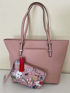 Kelly \u0026 Katie scooping Bolso Imitación Cuero Rosa Con Bolsa/Embrague NUEVO  con etiquetas | eBay