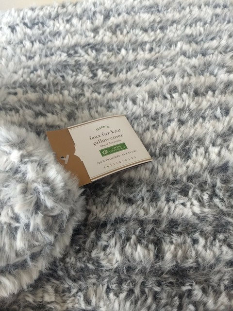 Pottery Barn Faux Fur Knit 20 Pillow Cover Light Gray Grey New W