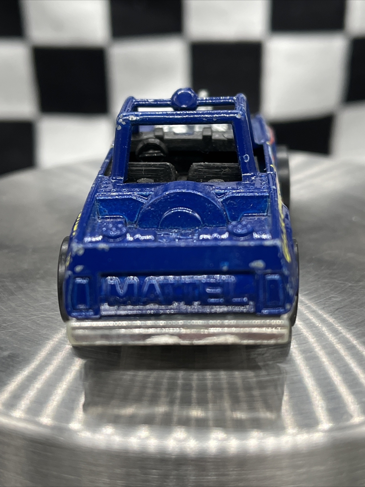 Picture 4 of 8