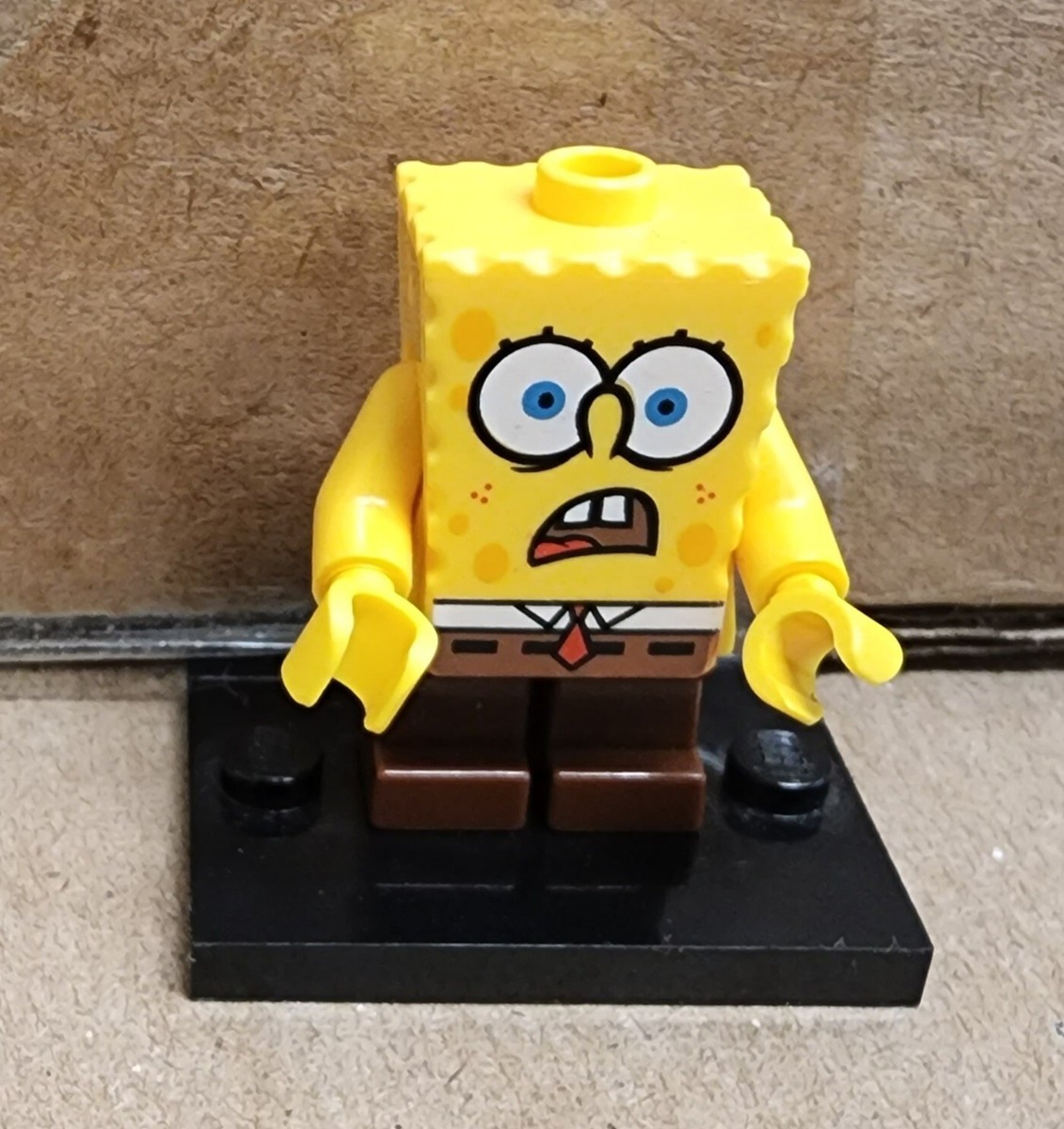 Lego Shocked spongebob minifigure NEW Bob 4981 Chum Bucket minifig