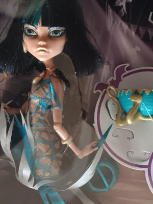 DAMAGE BOX/LOOSE ITEMS/SHELF WEAR - Monster High Cleo De Nile Ghouls 2012 X3718