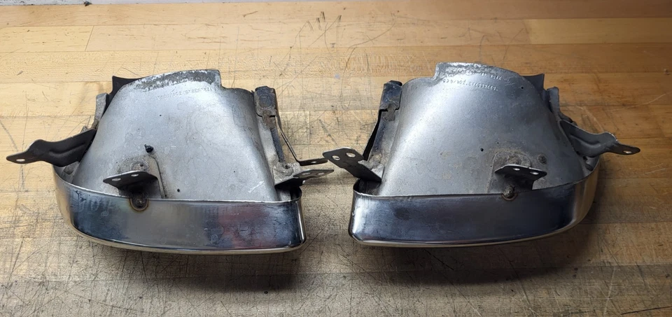 DODGE CARGADOR TRASERO Juego SILENCIADOR ESCAPE PUNTA TUBO DE ESCAPE OEM 2015 - 2023 Foto 2 de 4