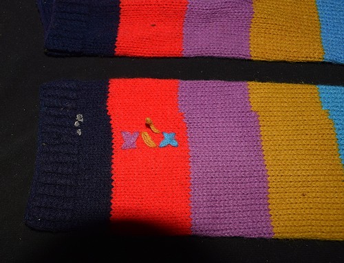 Socks ~ Colorful ~ Funny ~ Novelty ~ w/toes ~ 24" x 4" - Picture 5 of 11