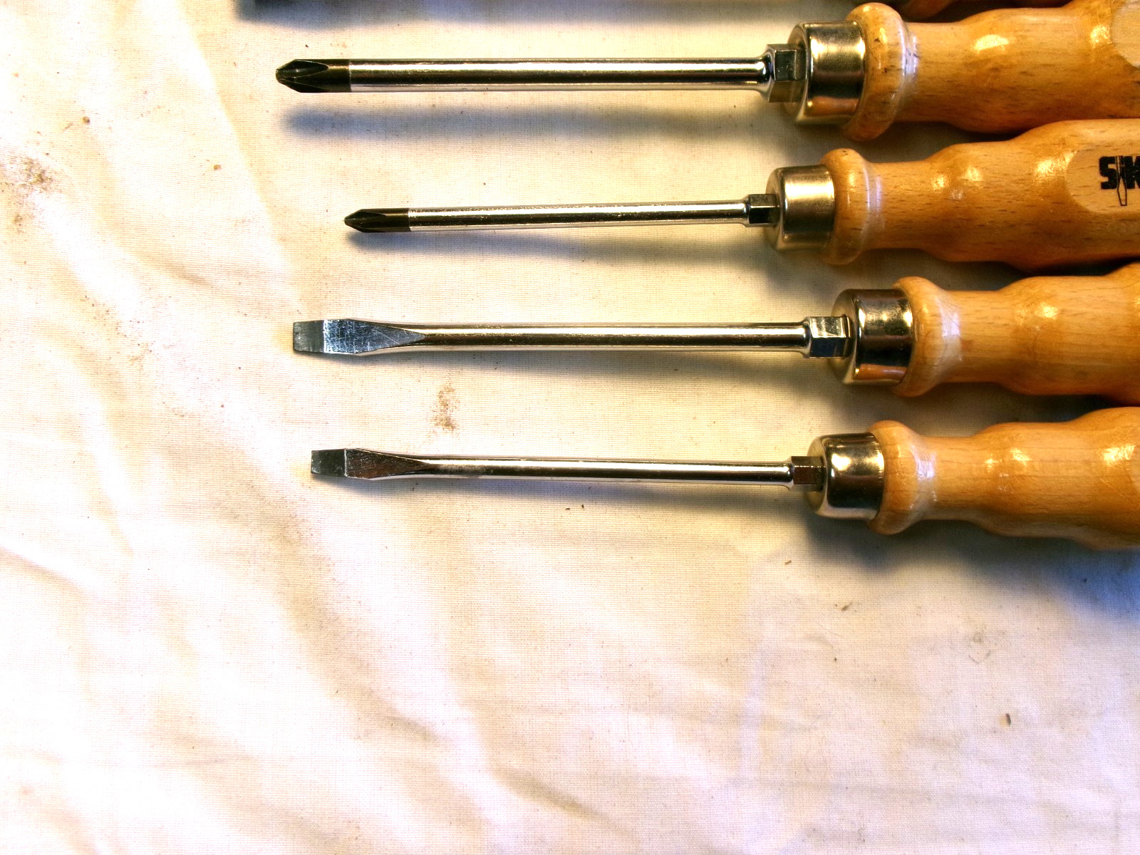BEAUTIFUL SET OF 6 SKG SCREWDRIVERS - MADE IN GERMANY
