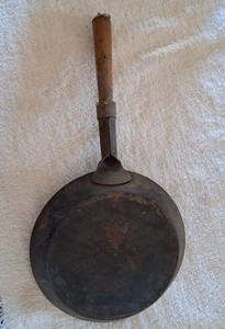 Vintage 1949-1955  8 inch light Weight Cowboy Camping Skillet With Long Handle