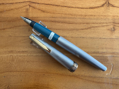 Lady Sheaffer 620 Brushed Silver Florentine CP Band Füllfederhalter - blaue Feder