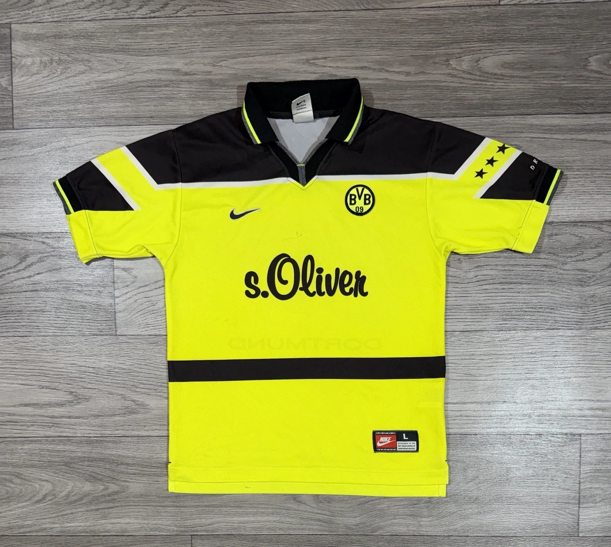 25+ Nike Borussia Dortmund International Club Soccer Fan Apparel