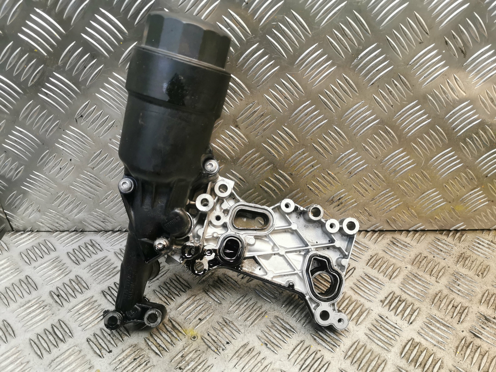 MERCEDES OM651 Oil Filter Housing C E W204 W212 200 220 250 CDI 2.1