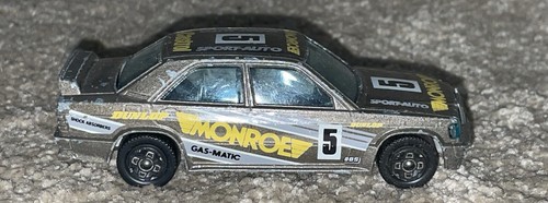 BURAGO Mercedes 190 E 1:43 No.5 Monroe - Silver - Picture 3 of 6