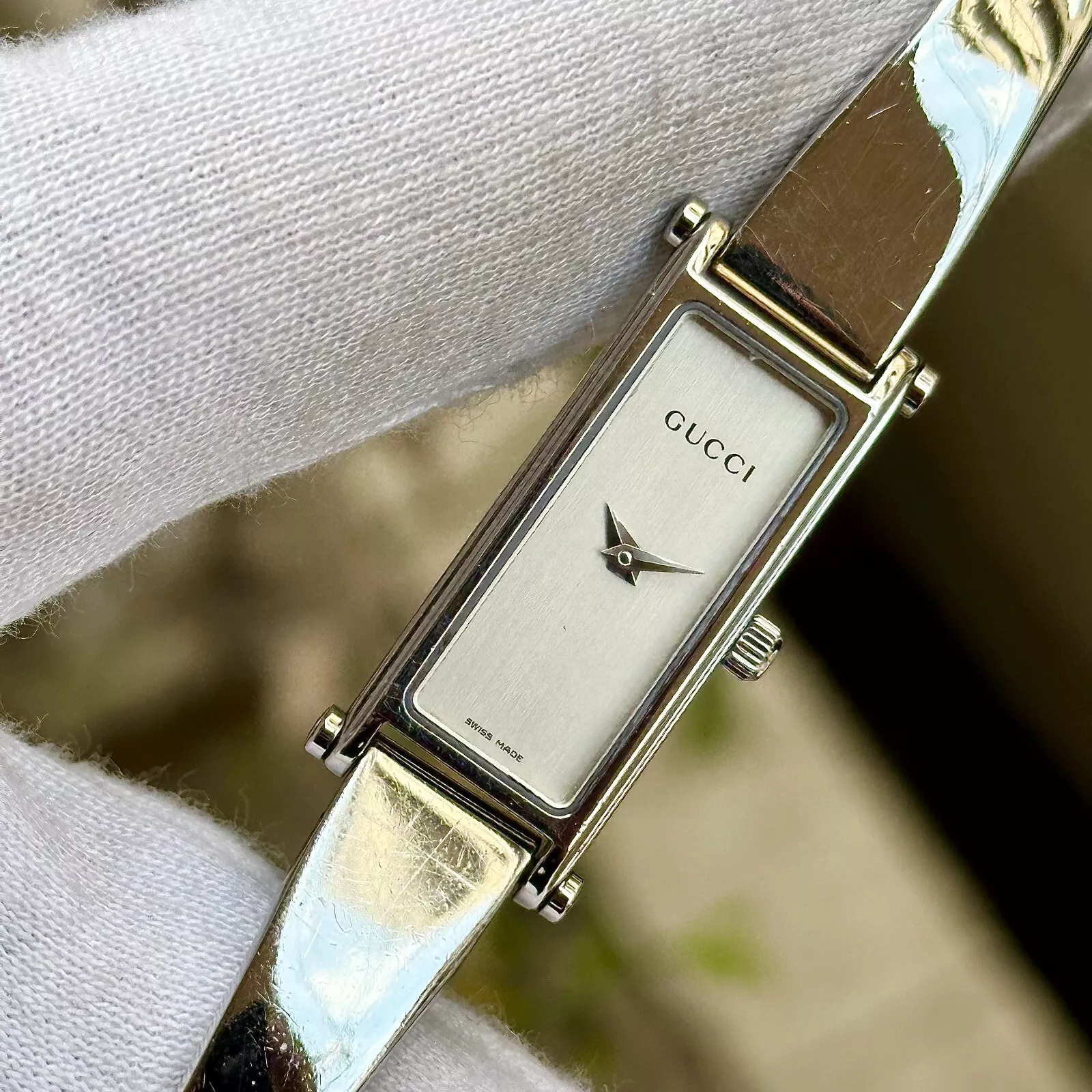 Montre femme vintage Gucci bracelet acier 1500 L