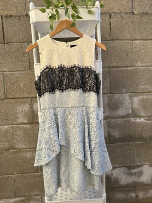 BCBG MAXAZRIA Womens sz 6 white, black, blue lace sheath dress | eBay