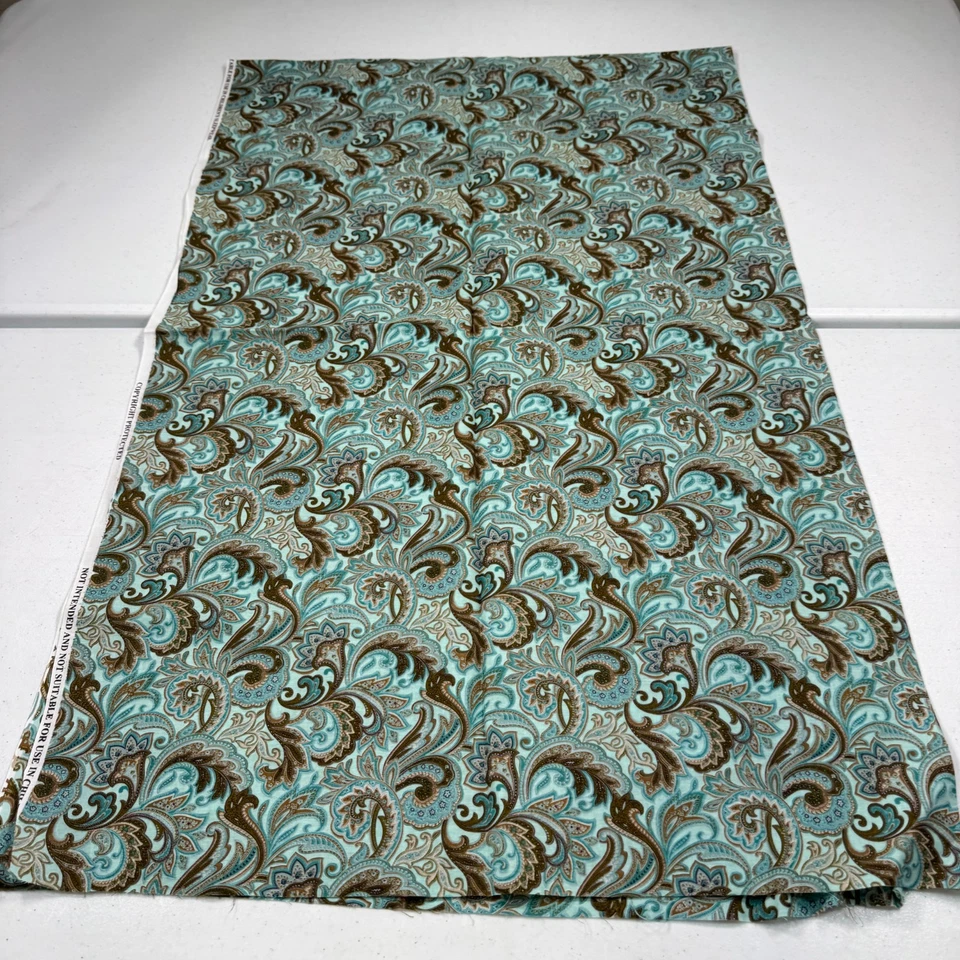 fabric green floral paisley feather quilting cotton 46x72 2 yards - Image 2 of 4