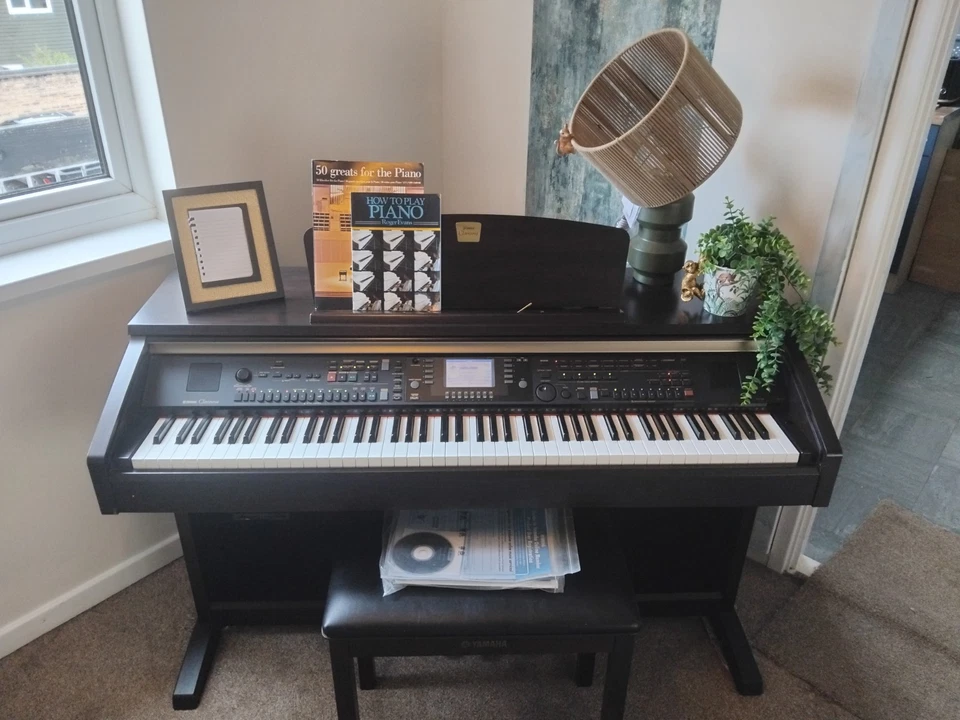 Yamaha Clavinova CVP-301 88-Key Digital Home Piano Brown 3 Pedals Bench, photo 2 of 5