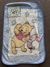 VTG Disney Winnie the Pooh  Piglet Baby Blanket Blustery Day Bee Leaves Blue