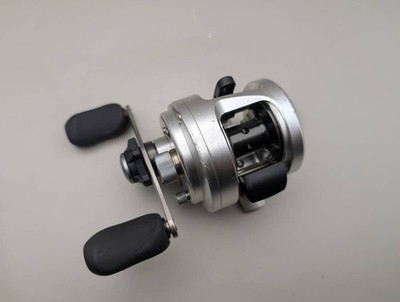 Shimano 12 Calcutta 101 Baitcastrolle Rundrolle gebraucht Japan