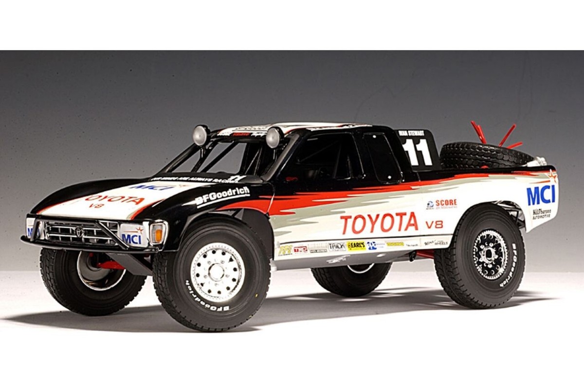 AUTOart トヨタ TOYOTA TROPHY-TRUCK 1:18 1/18 AUTOART 80010 TOYOTA RACING TRUCK '98 --- IVAN STEWART