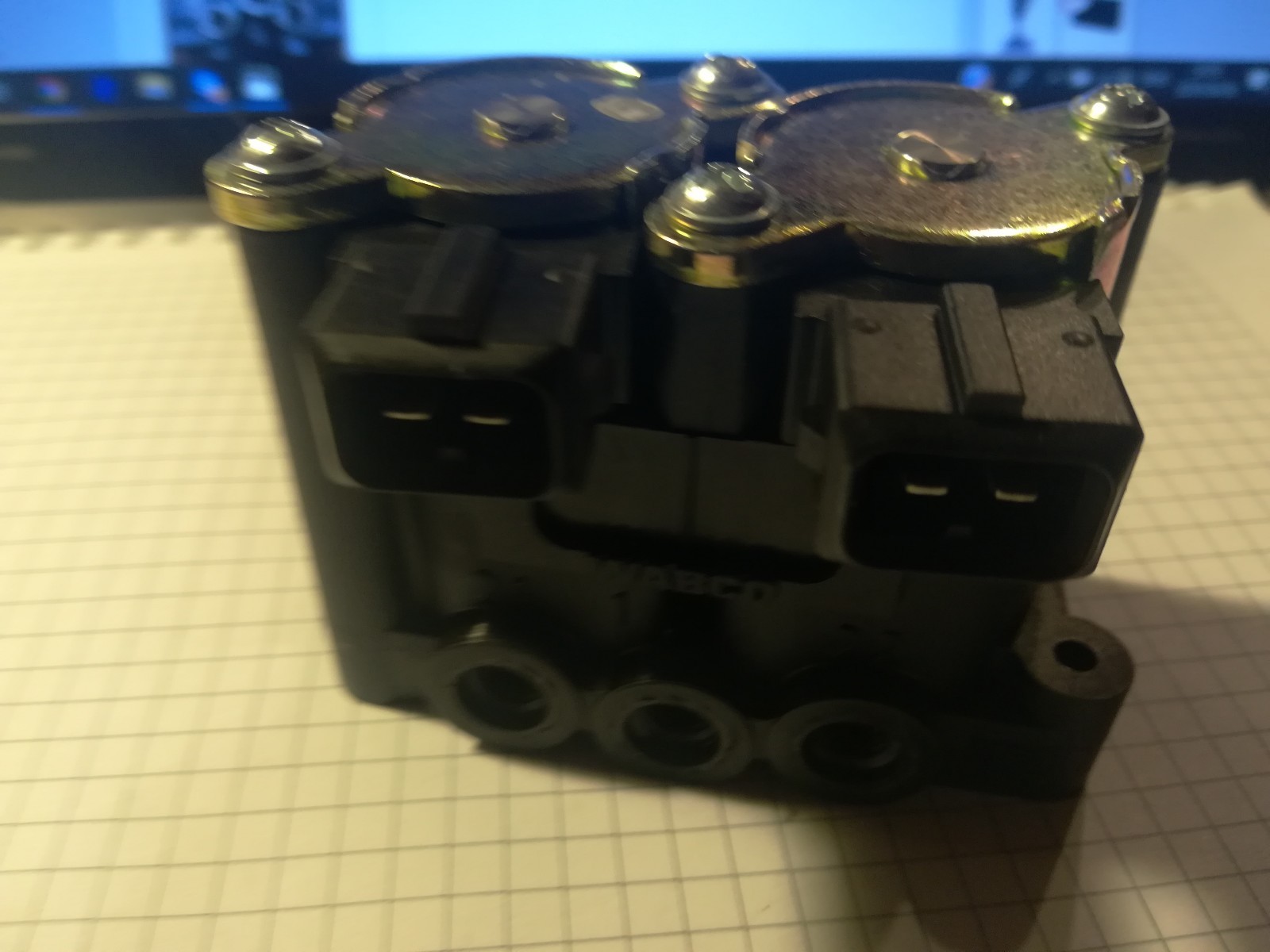 Valve Self Leveling BMW E65 E66 E39 722515610 WABCO 0174722515610 for