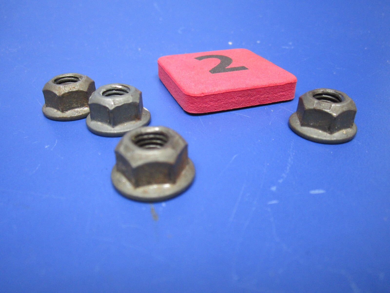02 03 04 05 06 2002 2003 2004 2005 2006 Dodge Ram DRIVER PASSENGER SEAT NUT #2