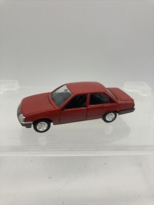 16187/ Gama Opel Rekord Limousine 4-Türig 1:43 1176 - Ohne Ovp