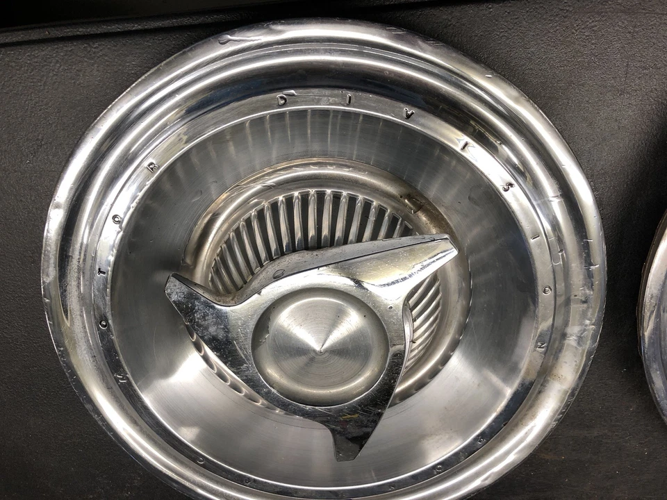 Pontiac Bonneville 5404 Hollander Catalina 1963 tapacubos giratorios 2+2 Venture - 4 Foto 2 de 4