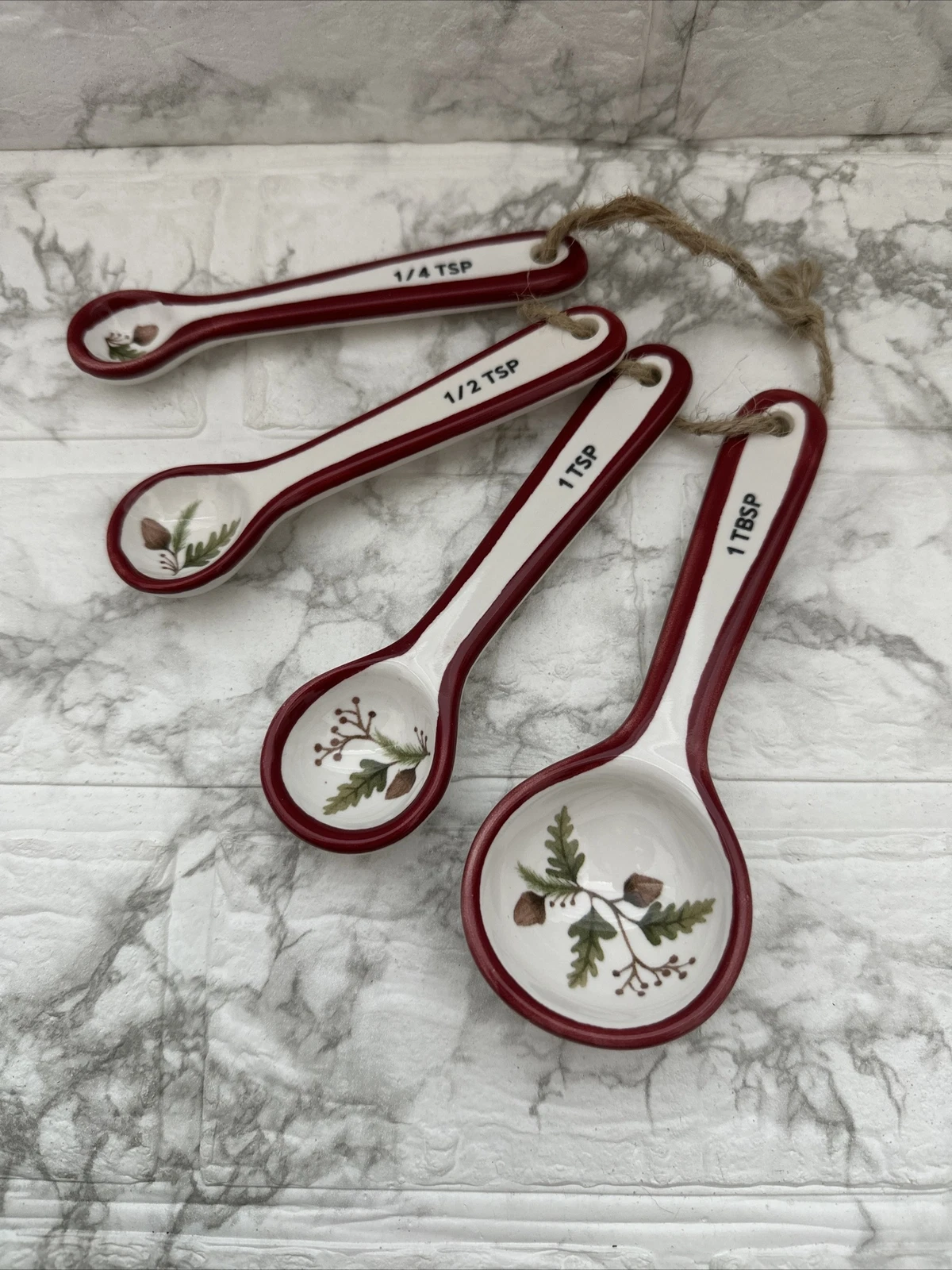 Pottery Barn "Acorns Leaves" Forest Gnome Set of 4 Measuring Spoons. NIB