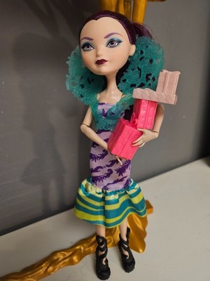 Ever After High Raven Queen Way Too Wonderland Doll