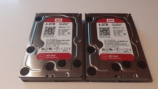 2x Western Digital WD Red 4 TB Festplatten WD40EFRX HDD 3 5"