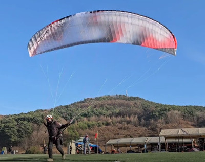 SKY Paragliders KOOKY 2 Size 20 Acro Paraglider Wing Only 5 Takeoffs