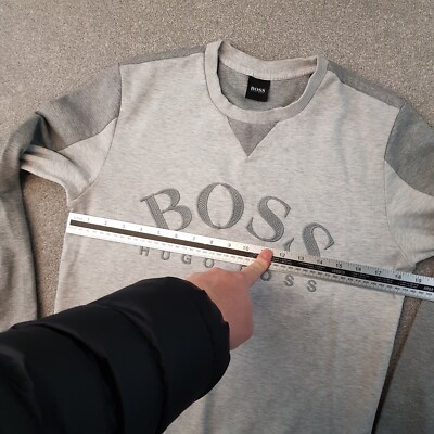 Sweat Hugo Boss Homme Gris – Pull Col Rond Slim Fit – Taille M – Salbo Spellout
