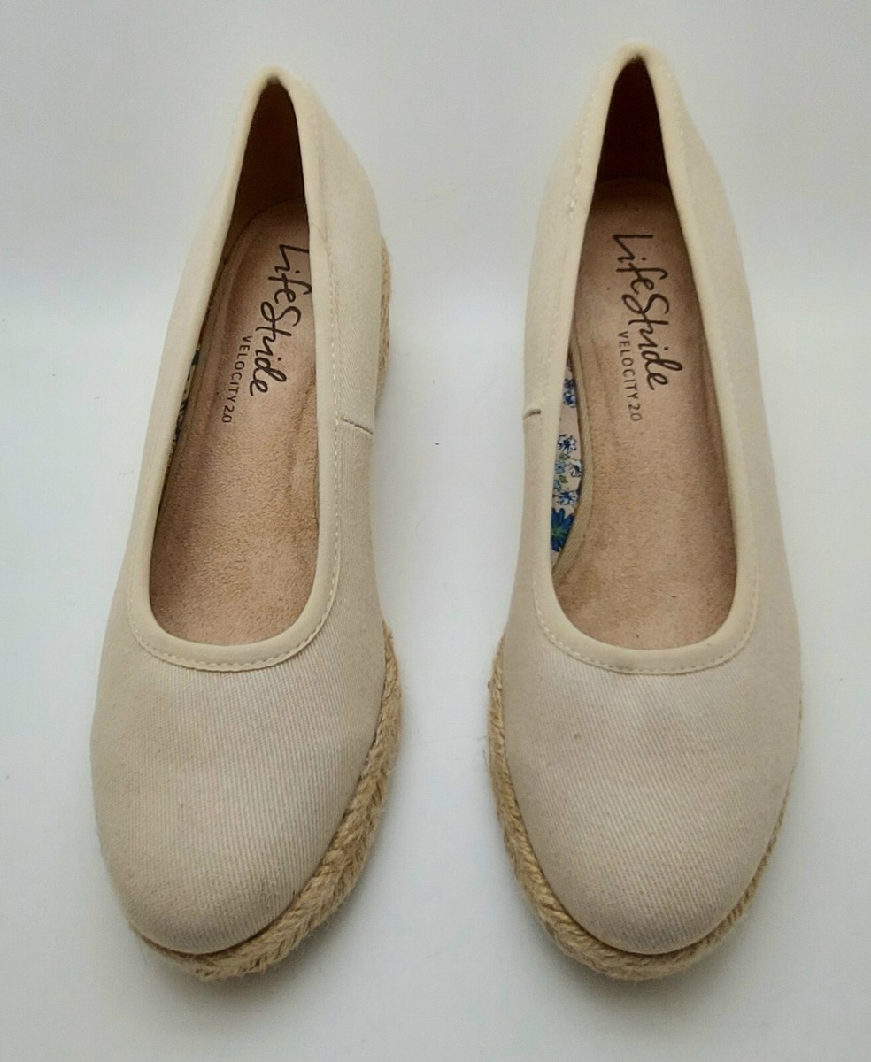Womens Lifestride Karma Velocity 20 wedge heelpumps beige size 7.5M  PREOWNED | eBay