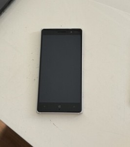 Nokia 830 RM-984 16GB Teilespender Display Kamera Platine Etc 100% Ok LESEN