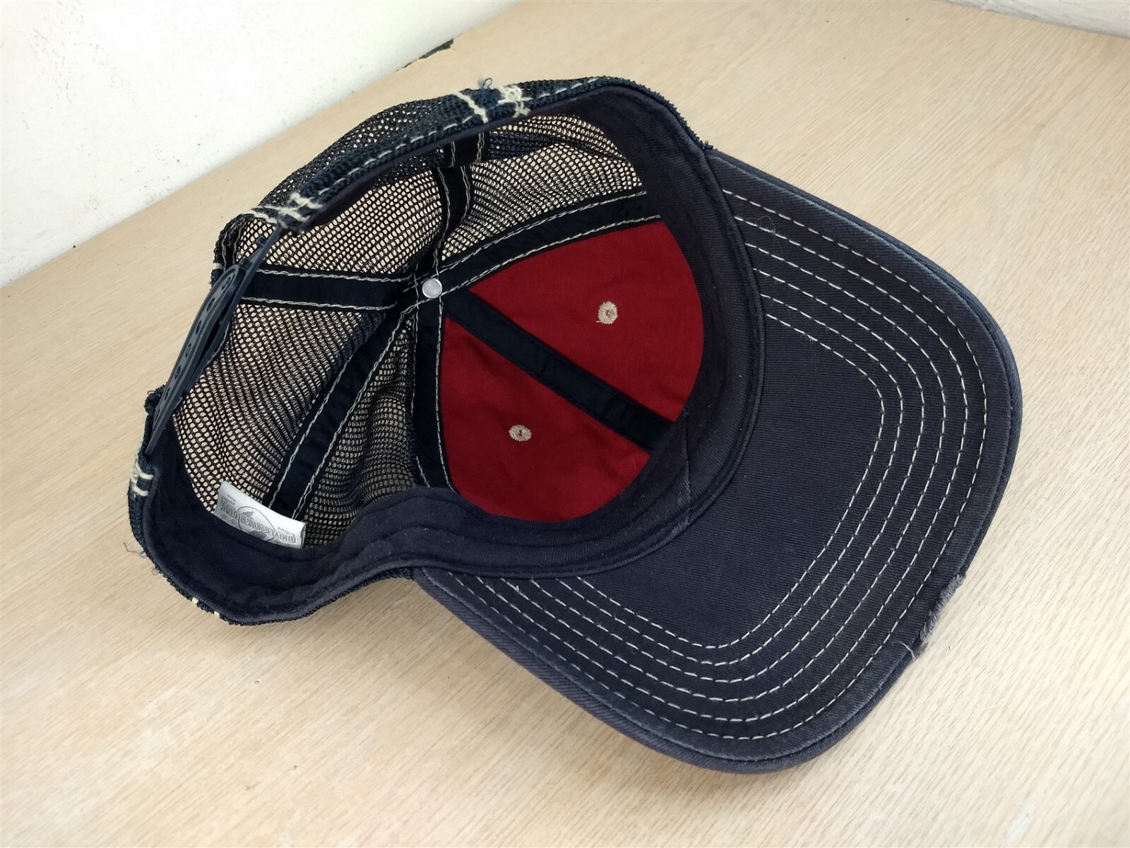 UNIVERSAL STUDIOS ADJUSTABLE SNAPBACK TRUCKER/MES… - image 12