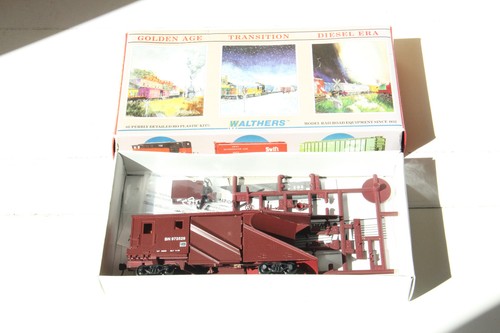 Walthers 932-5754 Bausatz - Russel Snowplow, Burlington Northern H0/DC (H281) | Condition: Gebraucht