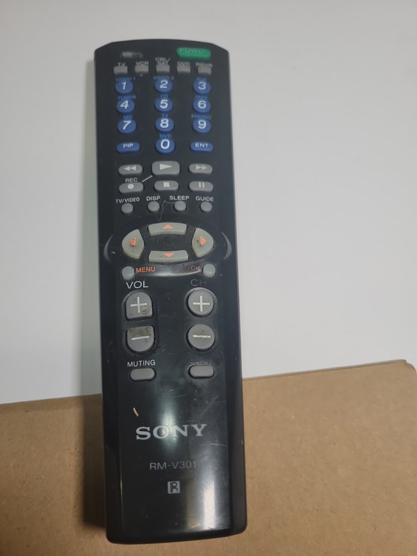 Vintage OEM GENUINE SONY RM-V301 5-Device Universal TV VCR DVD Remote Control