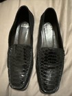 Stuart Weitzman Black Snakeskin Loafer Shoes Size 7.5 — photo 2