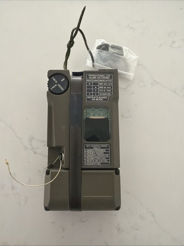 Vintage Military Survival Beacon Radio AN/URT-46