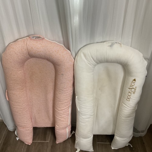 LOT! Doc a Tot Deluxe+ White and Pink Dock For 0-36 Months